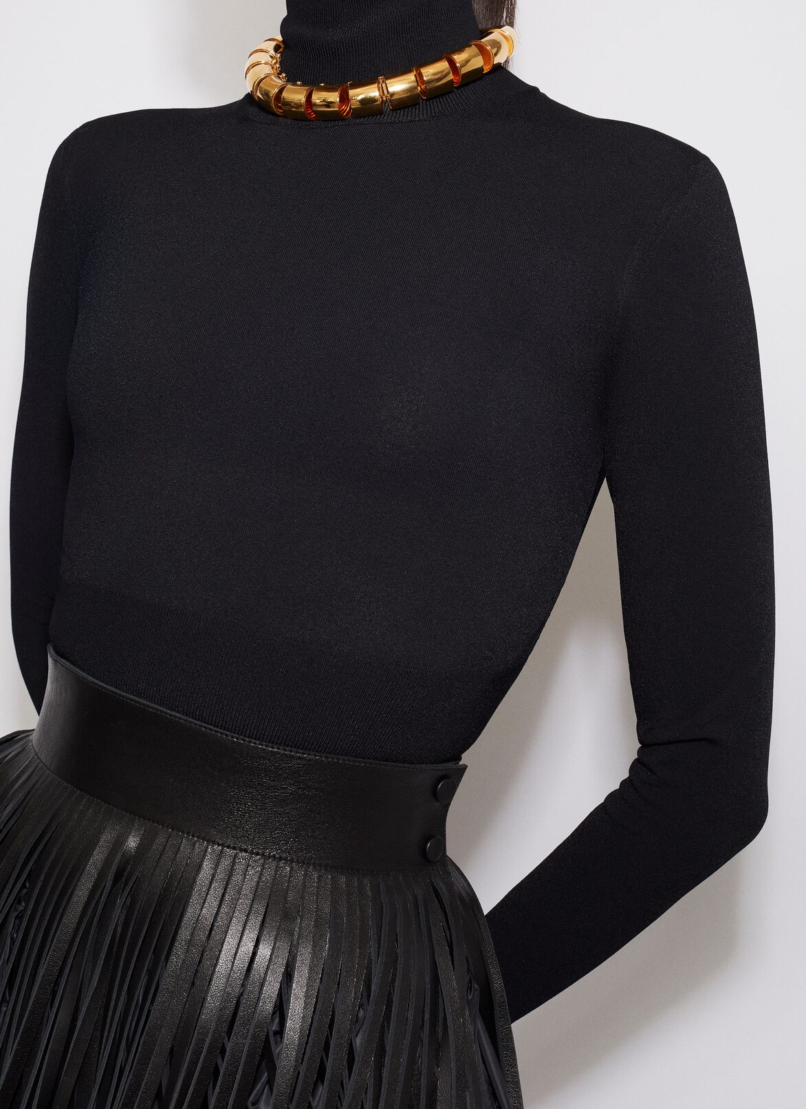 FINE KNIT TURTLENECK JUMPER ALAÏA BLACK FINE KNIT TURTLENECK JUMPER